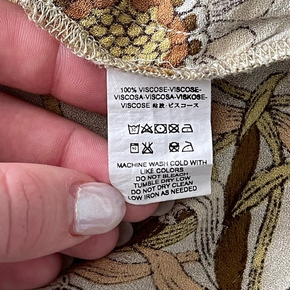 Jen’s Pirate Booty Paradise Kimono OS - Picture 9 of 11